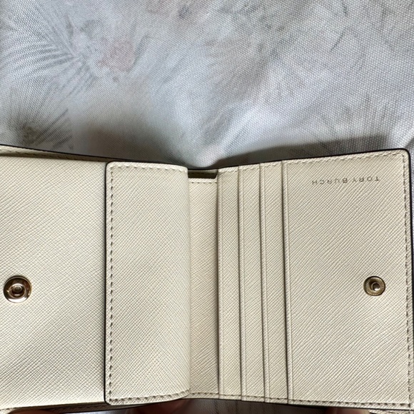 Tory Burch Mini Wallet - Picture 9 of 9